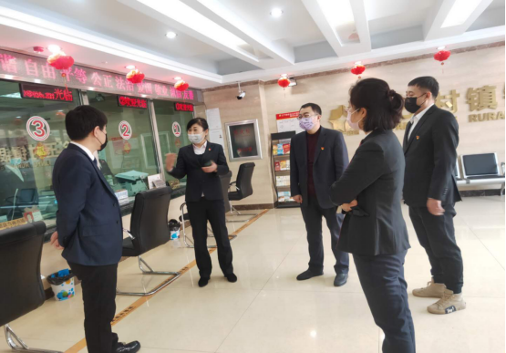 疫情防控領(lǐng)導(dǎo)小組再次下沉各營業(yè)網(wǎng)點(diǎn)開展疫情防控督導(dǎo)檢查工作